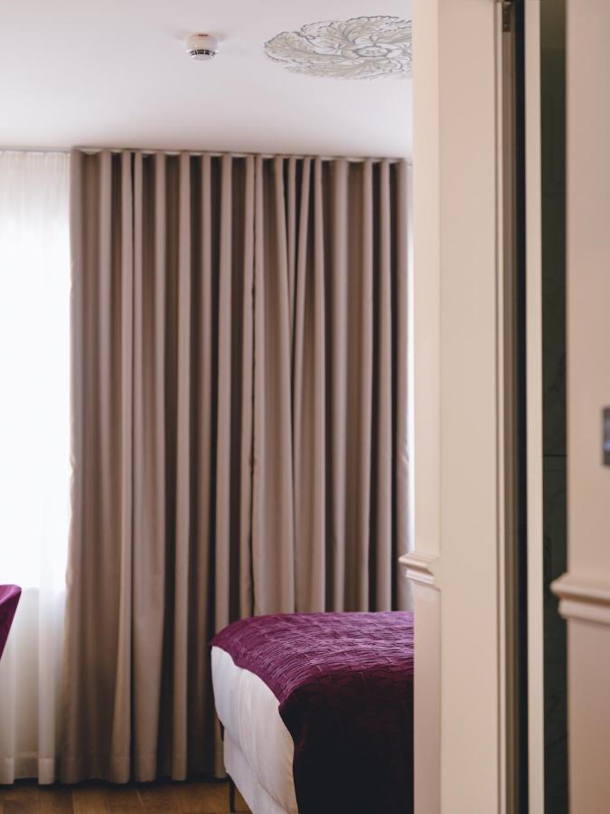 Hotel Heritage ลูบลิยานา ภายนอก รูปภาพ
